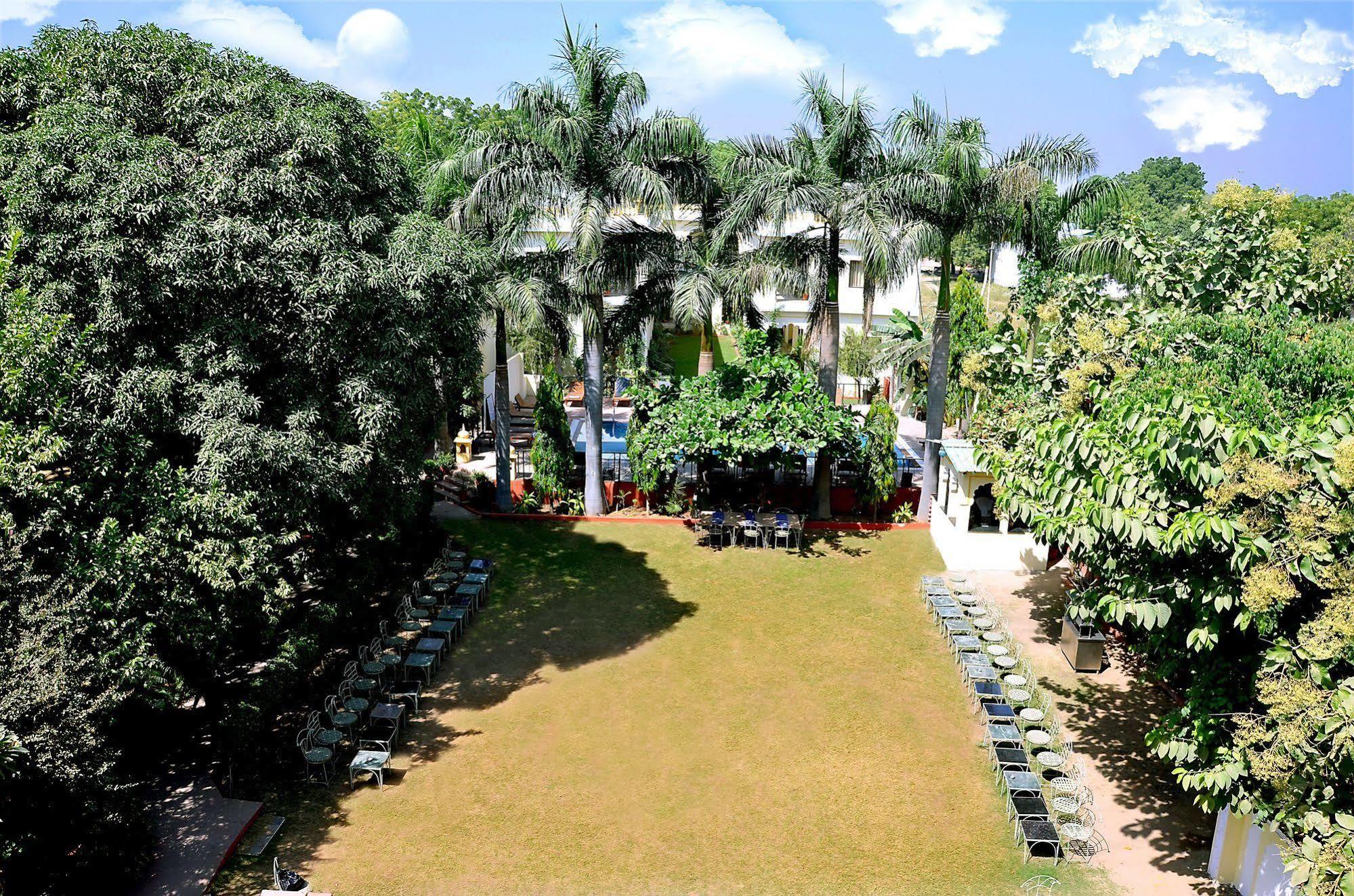 Raj Palace Resort Sawai Madhopur Buitenkant foto